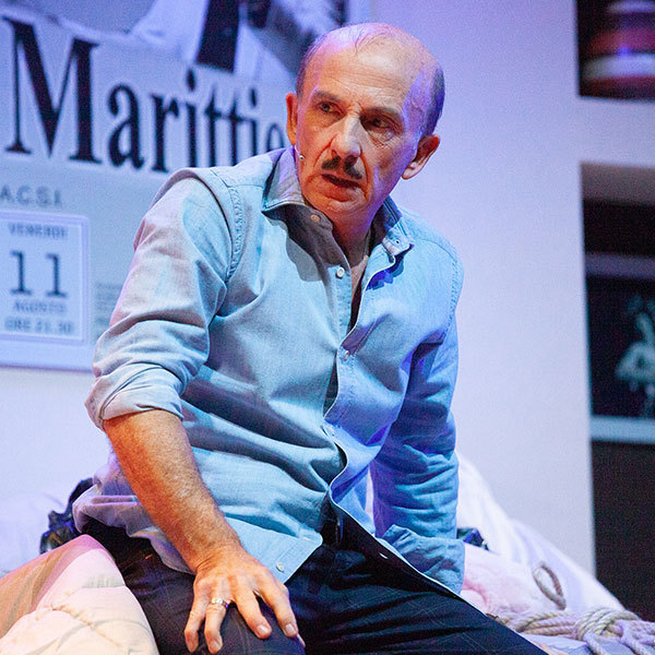 L'erba del vicino è sempre più verde - Carlo Buccirosso - Teatro Manzoni Milano