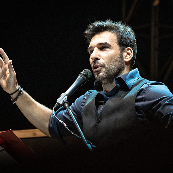 Ti racconto una storia con Edoardo Leo
