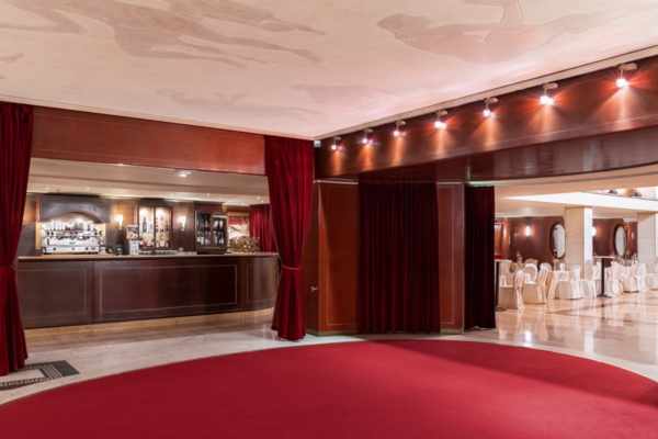 Area Bar - Teatro Manzoni Milano Area Bar - Teatro Manzoni Milano