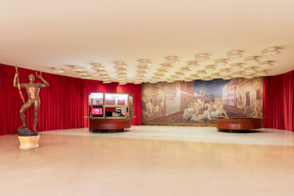Atrio Teatro Manzoni Milano Atrio Teatro Manzoni Milano