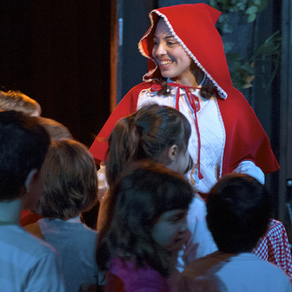 Cappuccetto rosso - Teatro Manzoni - La Casa delle storie