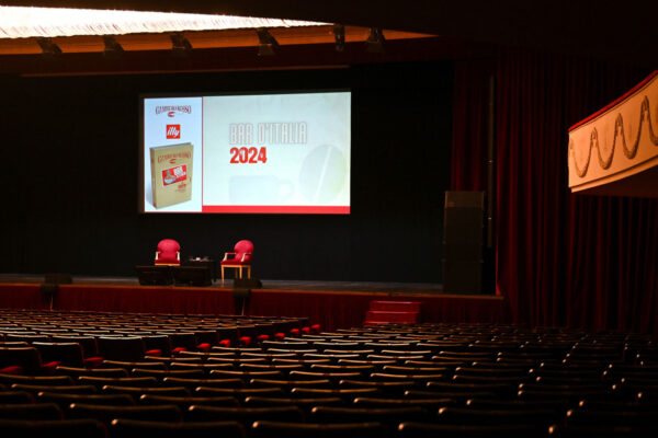 Sala teatrale - Teatro Manzoni Sala teatrale - Teatro Manzoni